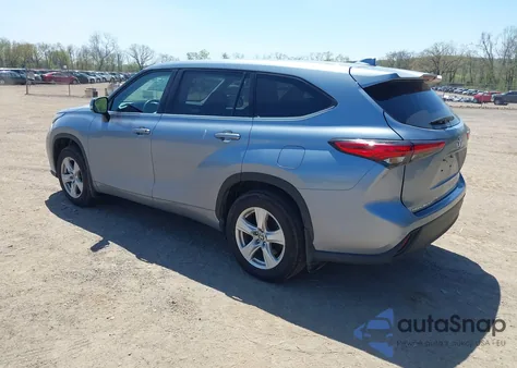 2021 Toyota Highlander Le z USA, uszkodzony, nr VIN 5TDBZRBH6MS082566